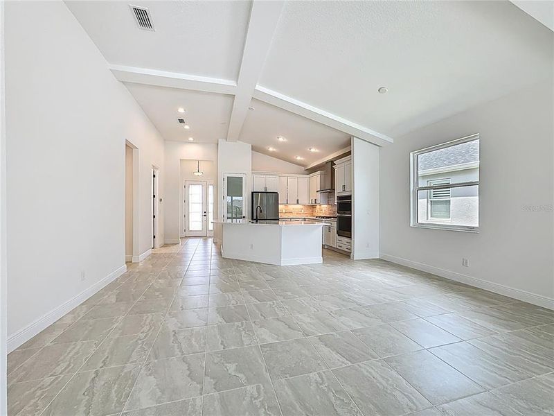 Spacious, unfurnished interior of a new home in , Parrish (Image 33).