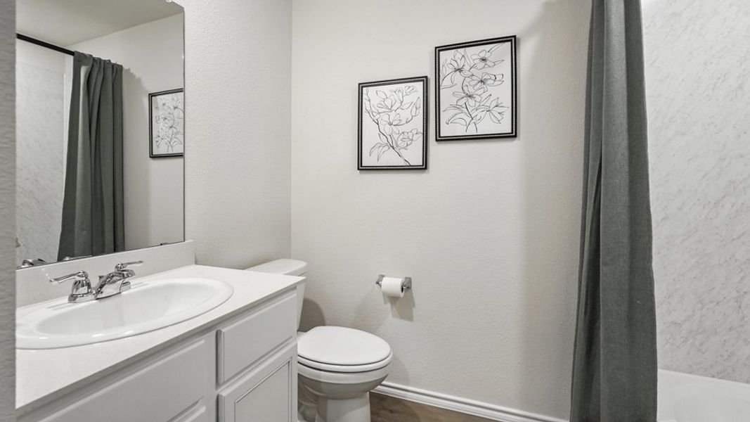 Furnished interior view inside a new home in Saddlebrook, Waxahachie (Image 13).
