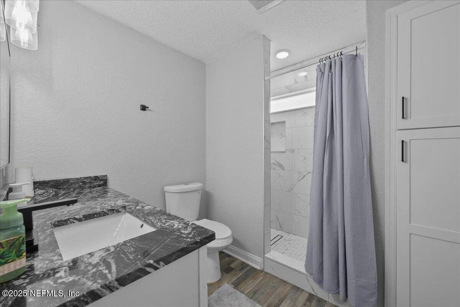 Furnished interior view inside a new home in , Palatka (Image 16).