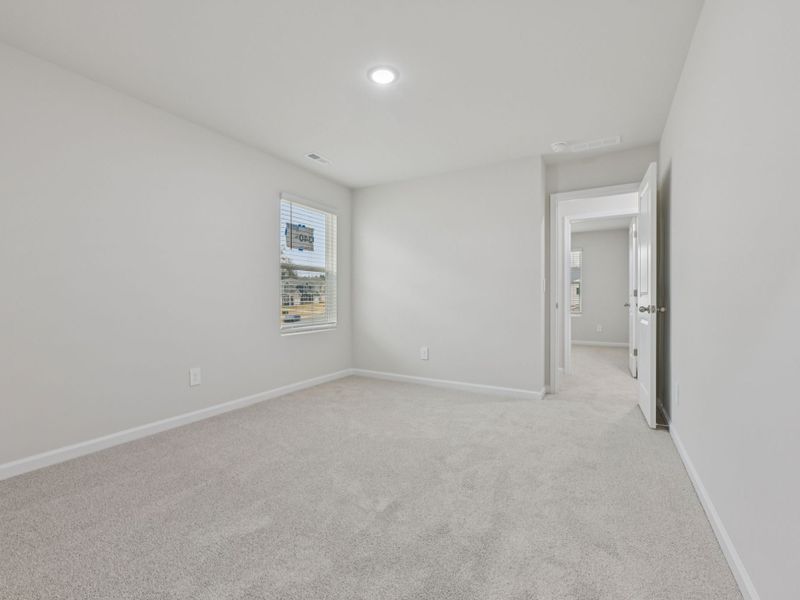 Spacious, unfurnished interior of a new home in Avalon Place - Signature Series, Durham (Image 19).