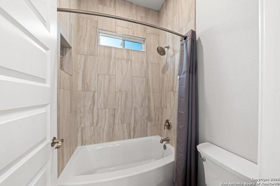 Image 28 of a home in .