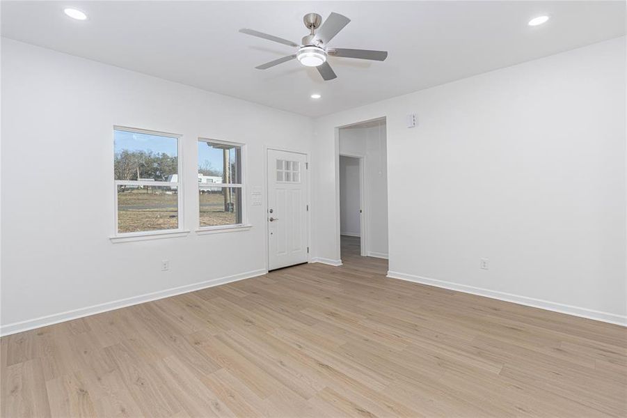 Spacious, unfurnished interior of a new home in , Winona (Image 15).