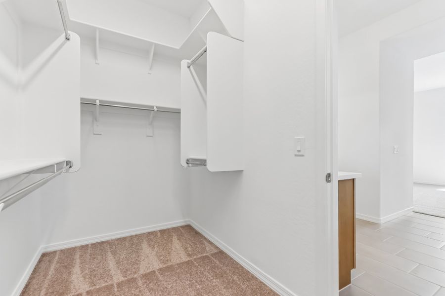 Spacious, unfurnished interior of a new home in Estrella, Goodyear (Image 23).