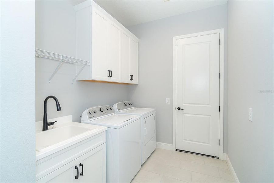 Furnished interior view inside a new home in , Englewood (Image 32).