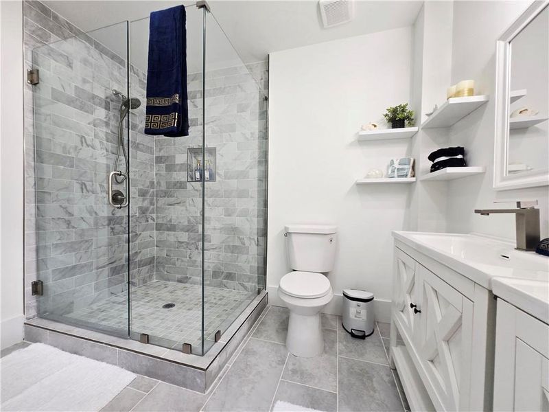 Furnished interior view inside a new home in , Decatur (Image 14).