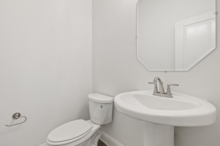 Furnished interior view inside a new home in Lake Breeze, Lavon (Image 9). Furnished interior view inside a new home in Lake Breeze, Lavon (Image 9).