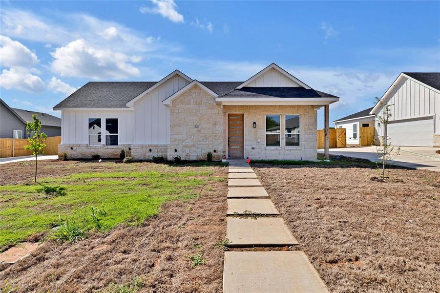 Exterior details and patio area of a home in , DeSoto (Image 2). Exterior details and patio area of a home in , DeSoto (Image 2).
