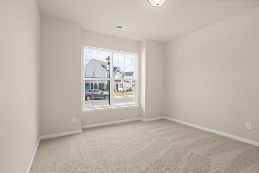 Spacious, unfurnished interior of a new home in Greenrich Mill, Simpsonville (Image 14).