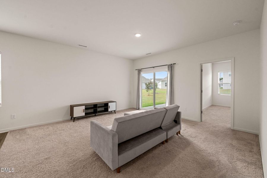 12-web-or-mls-DSC01795 12-web-or-mls-DSC01795