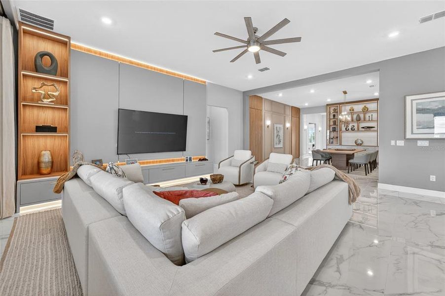 Furnished interior view inside a new home in , Orlando (Image 62).