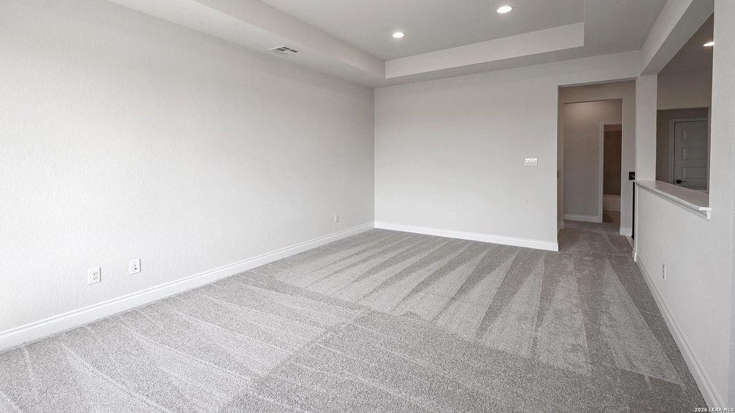 Spacious, unfurnished interior of a new home in Legacy at Lake Dunlap, New Braunfels (Image 24).