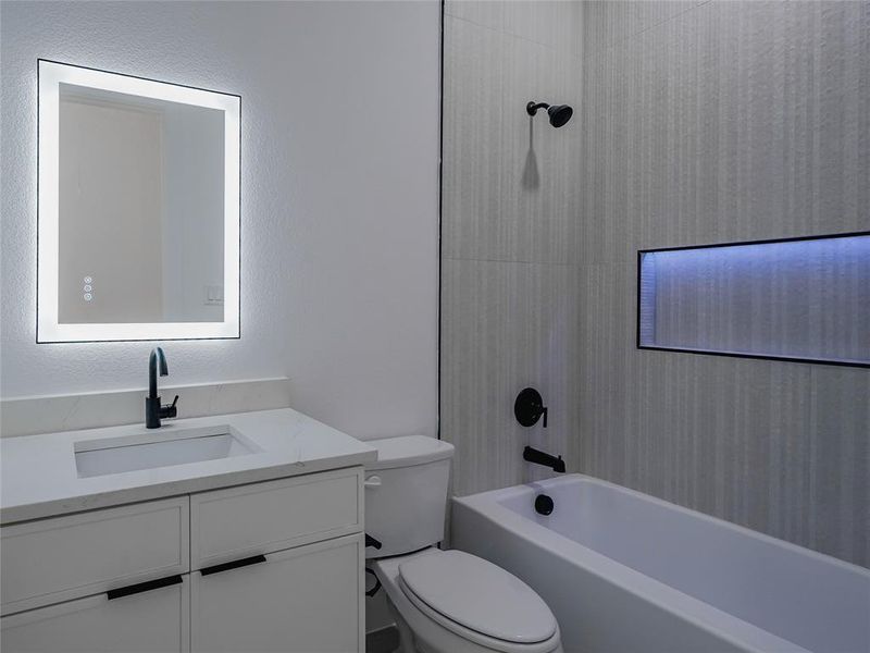 Furnished interior view inside a new home in , Dallas (Image 15).