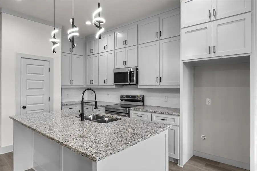 Furnished interior view inside a new home in , Dallas (Image 4).
