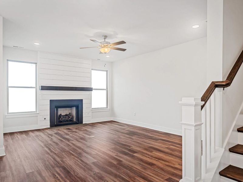 Spacious, unfurnished interior of a new home in Calista Farms, White House (Image 19).