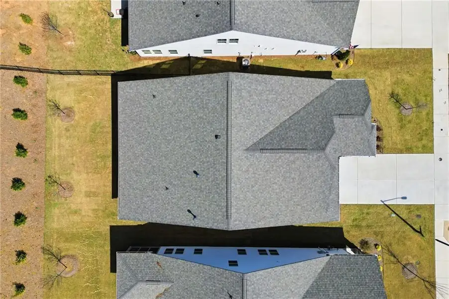 Image 40 of a home in The Reserve at Bells Ferry. Image 40 of a home in The Reserve at Bells Ferry.