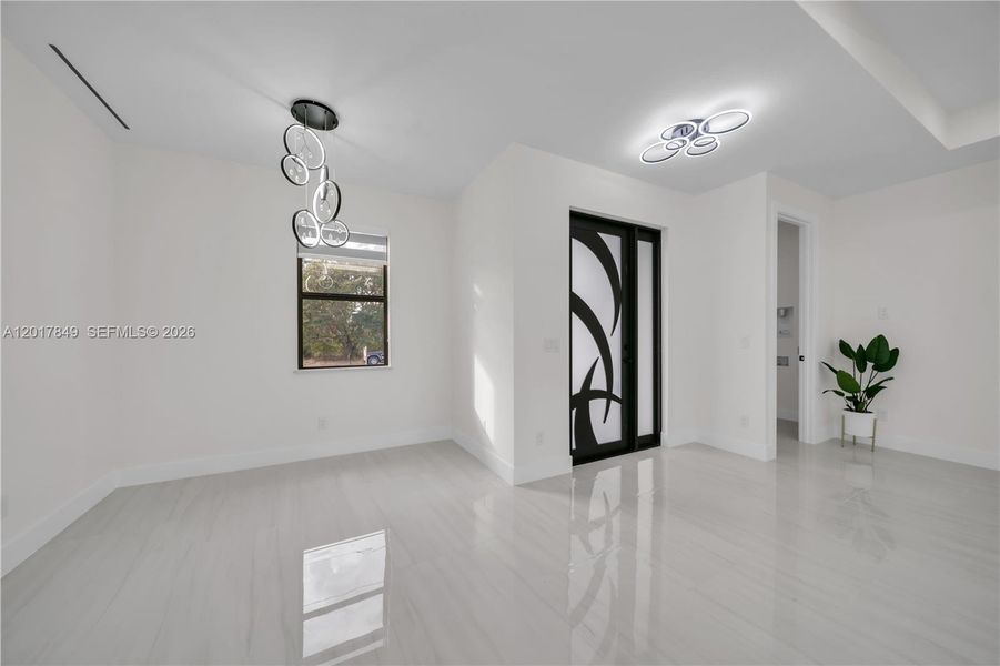 Spacious, unfurnished interior of a new home in , Lehigh Acres (Image 22).
