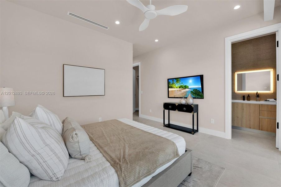 Furnished interior view inside a new home in , Fort Lauderdale (Image 18).