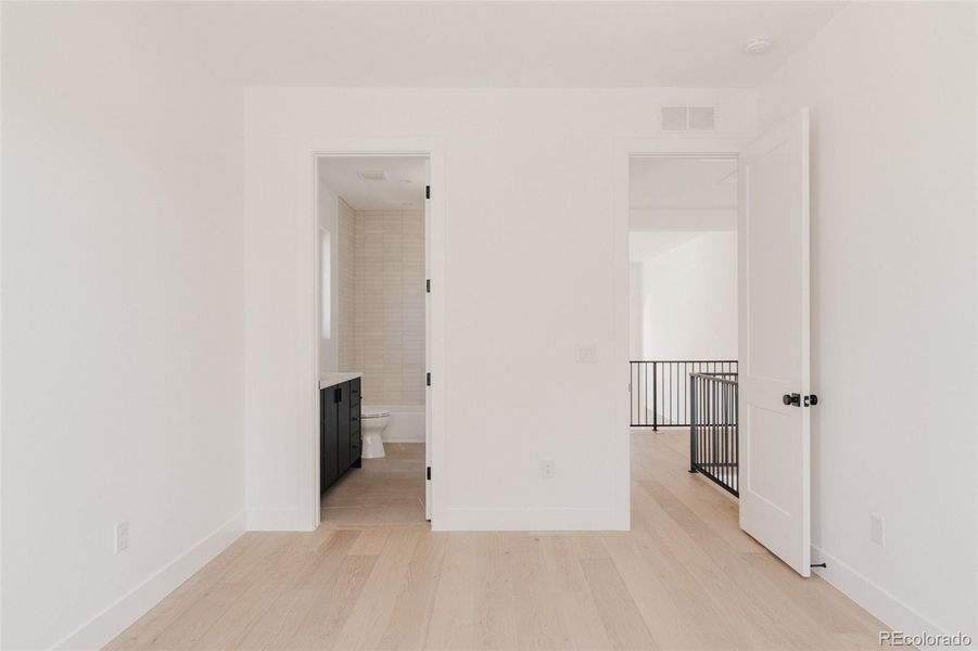 Spacious, unfurnished interior of a new home in , Wheat Ridge (Image 38).