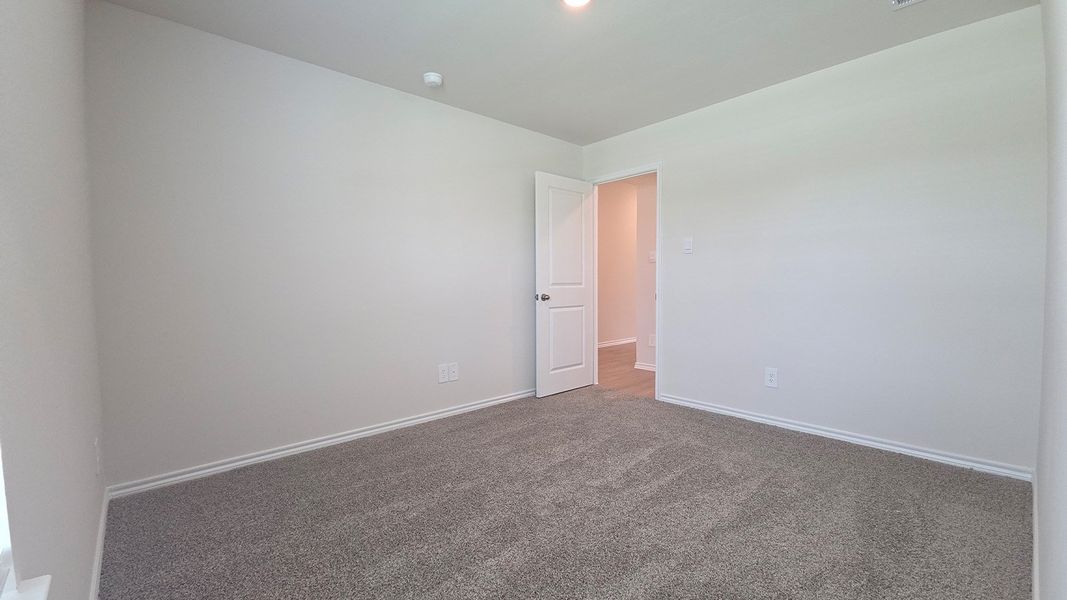 Spacious, unfurnished interior of a new home in Wildwood, Royse City (Image 15).