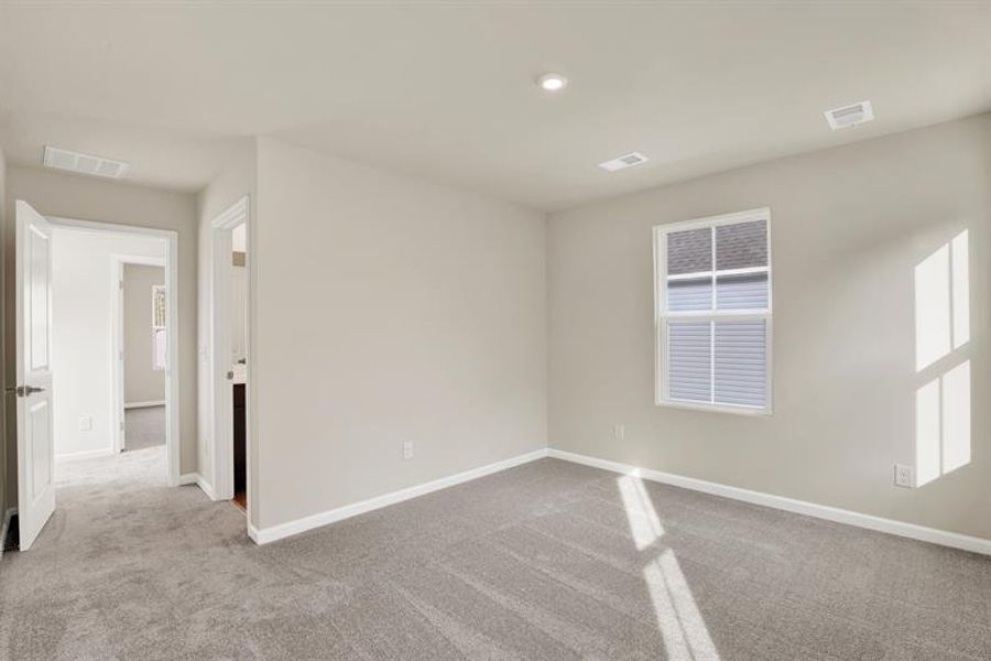Spacious, unfurnished interior of a new home in Royal Oaks Cottages, Hardeeville (Image 23). Spacious, unfurnished interior of a new home in Royal Oaks Cottages, Hardeeville (Image 23).