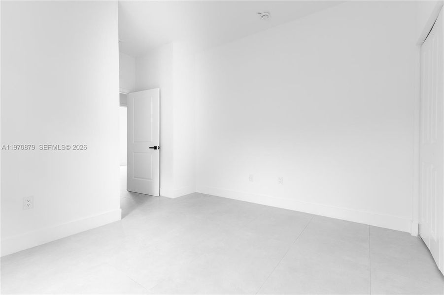 Spacious, unfurnished interior of a new home in , Miami (Image 13).