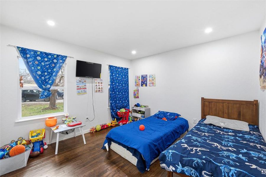 Furnished interior view inside a new home in , Hillsboro (Image 13).