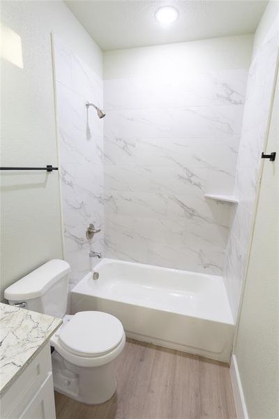 Furnished interior view inside a new home in , Fort Worth (Image 8).