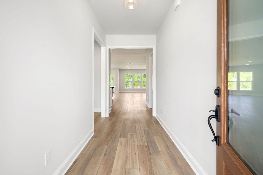 Spacious, unfurnished interior of a new home in Heartwood, Richmond Hill (Image 34).