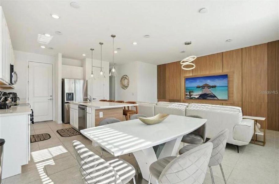 Furnished interior view inside a new home in , Davenport (Image 9).