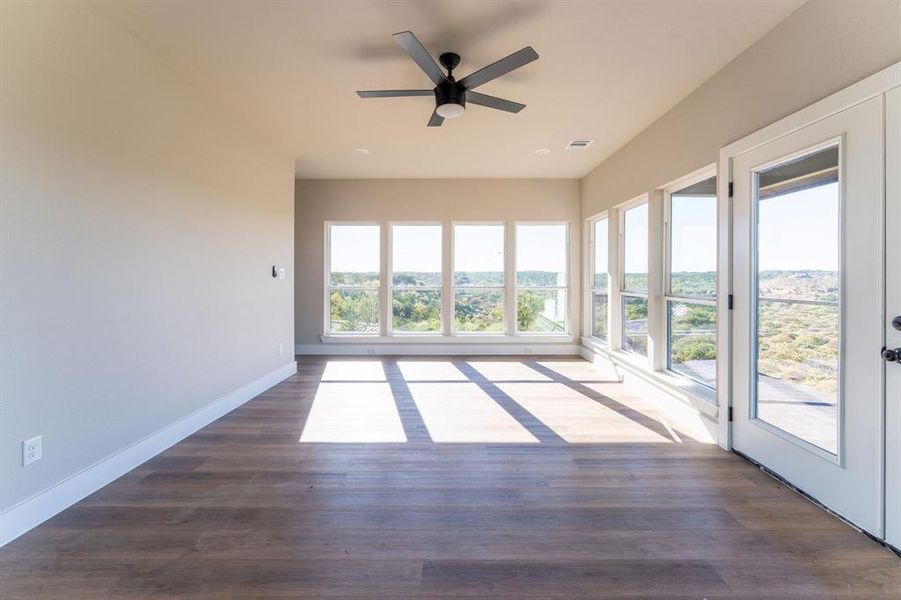 Spacious, unfurnished interior of a new home in , Rio Vista (Image 19).