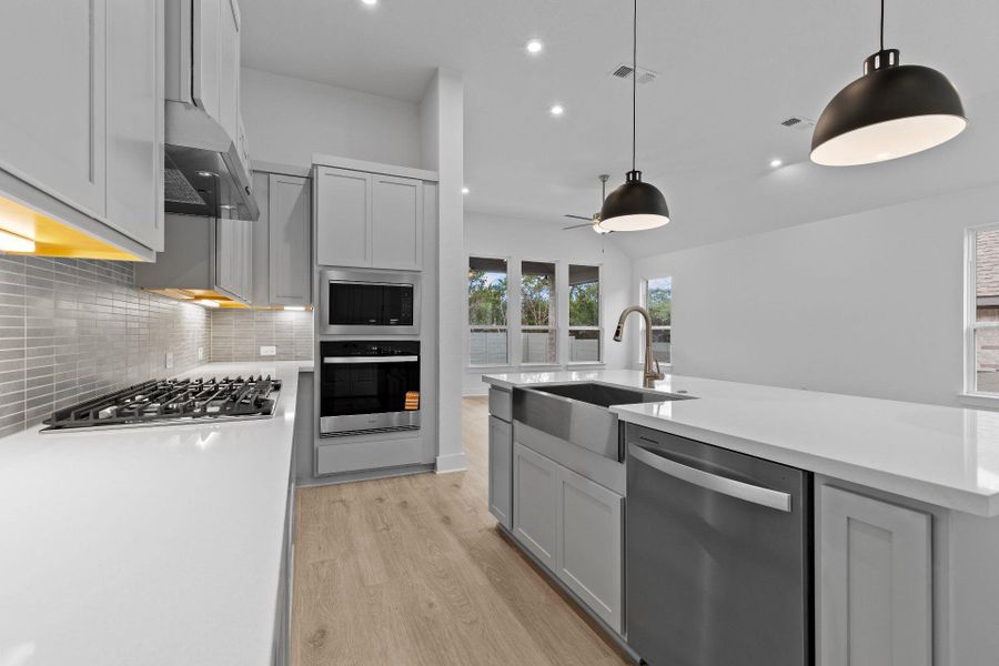 Beautiful finishes in Light & Bright Kitchen