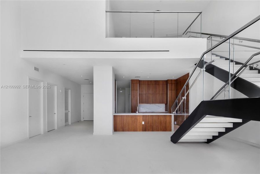 Spacious, unfurnished interior of a new home in , Miami (Image 38).