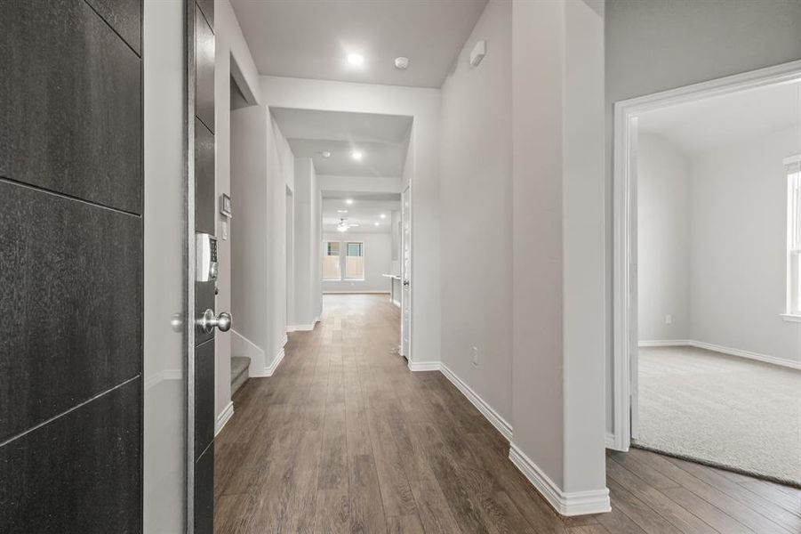 Spacious, unfurnished interior of a new home in Rocky Creek Crossing, Crowley (Image 10).