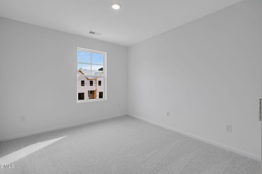 SUN_Everlee_Pic_CarsonII_QMI_237_Bed3_1o