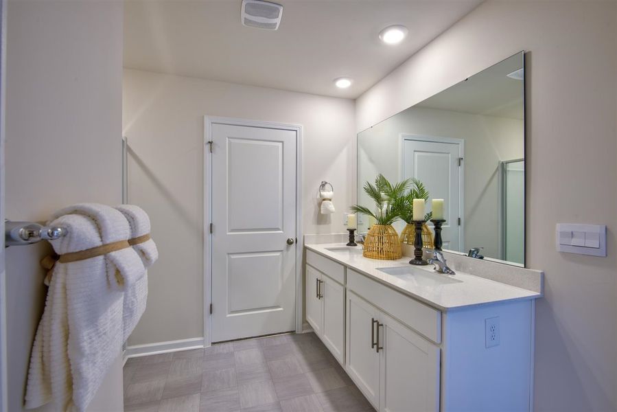 Representative furnished interior of a home built from the HAYDEN by D.R. Horton in Bedford Place, Wilson (Image 32). Representative furnished interior of a home built from the HAYDEN by D.R. Horton in Bedford Place, Wilson (Image 32).