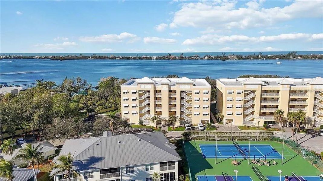 Condo located in Osprey, FL showcasing its design and architecture (Image 22). Condo located in Osprey, FL showcasing its design and architecture (Image 22).