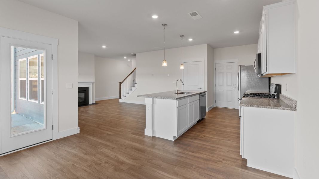 Image 20 of a home in Harbor Crest.