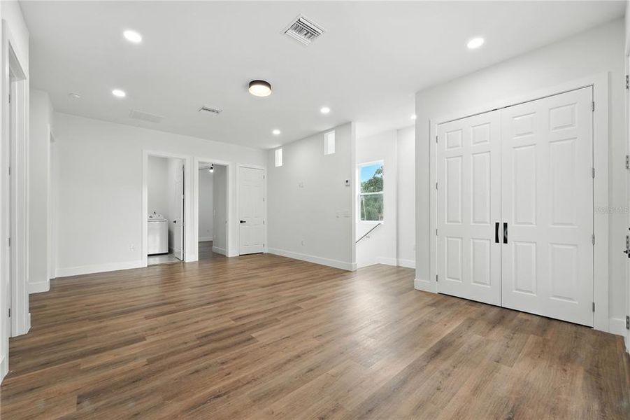 Spacious, unfurnished interior of a new home in , Orlando (Image 35). Spacious, unfurnished interior of a new home in , Orlando (Image 35).