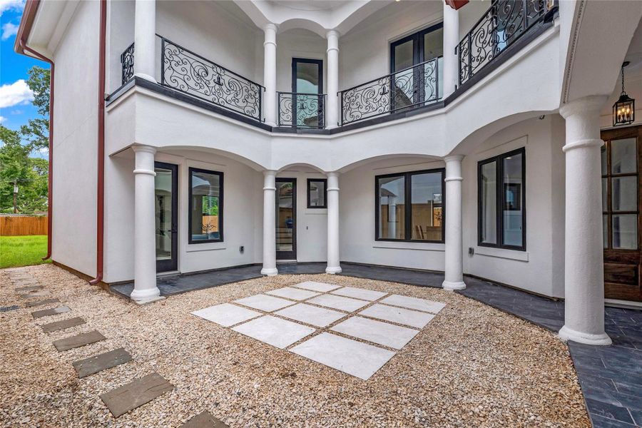 Nearly every room in the home has views of the elegant corridor. Nearly every room in the home has views of the elegant corridor.