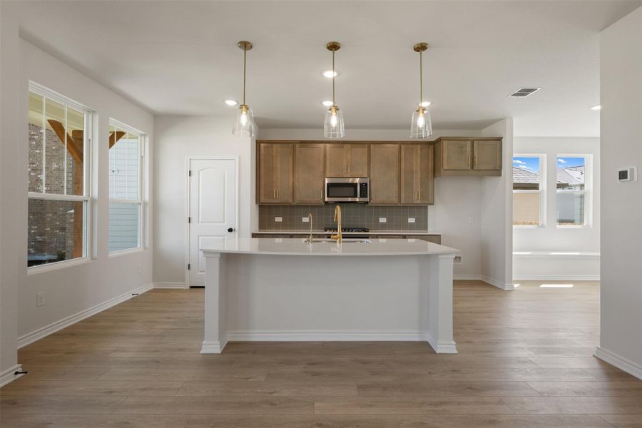 Representative images and renderings are for illustrative purposes. Actual structural options and design finishes of home may vary. Representative images and renderings are for illustrative purposes. Actual structural options and design finishes of home may vary.