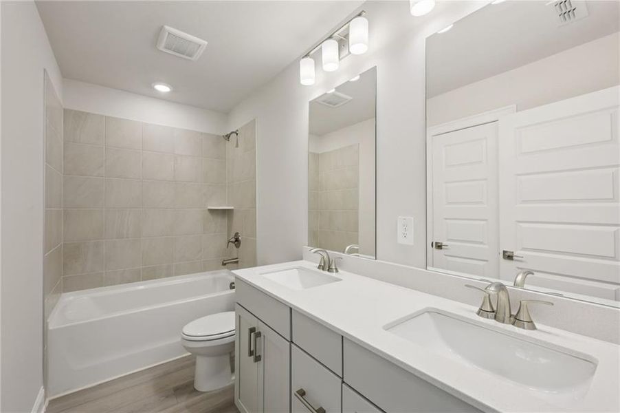 Furnished interior view inside a new home in , Lawrenceville (Image 14).