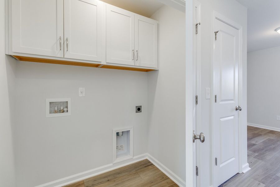 Spacious, unfurnished interior of a new home in Astoria, Columbia (Image 21). Spacious, unfurnished interior of a new home in Astoria, Columbia (Image 21).