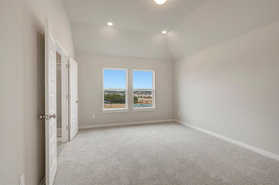 Spacious, unfurnished interior of a new home in Heritage, Dripping Springs (Image 16). Spacious, unfurnished interior of a new home in Heritage, Dripping Springs (Image 16).