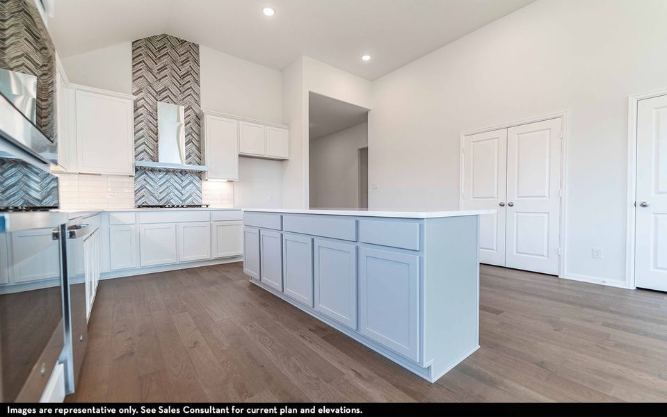 Representative furnished interior of a home built from the Nicklaus by CastleRock Communities in Solterra, Mesquite (Image 7). Representative furnished interior of a home built from the Nicklaus by CastleRock Communities in Solterra, Mesquite (Image 7).