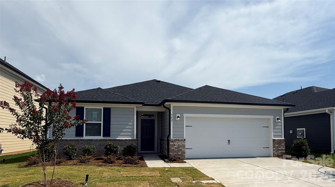MOVE IN READY! MOVE IN READY!
