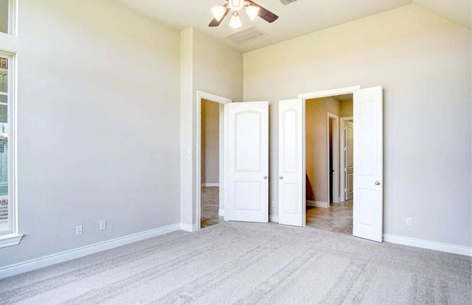 Representative unfurnished interior of a home built from the 3281 by Ravenna Homes in Bridgeland 50′, Cypress (Image 28).