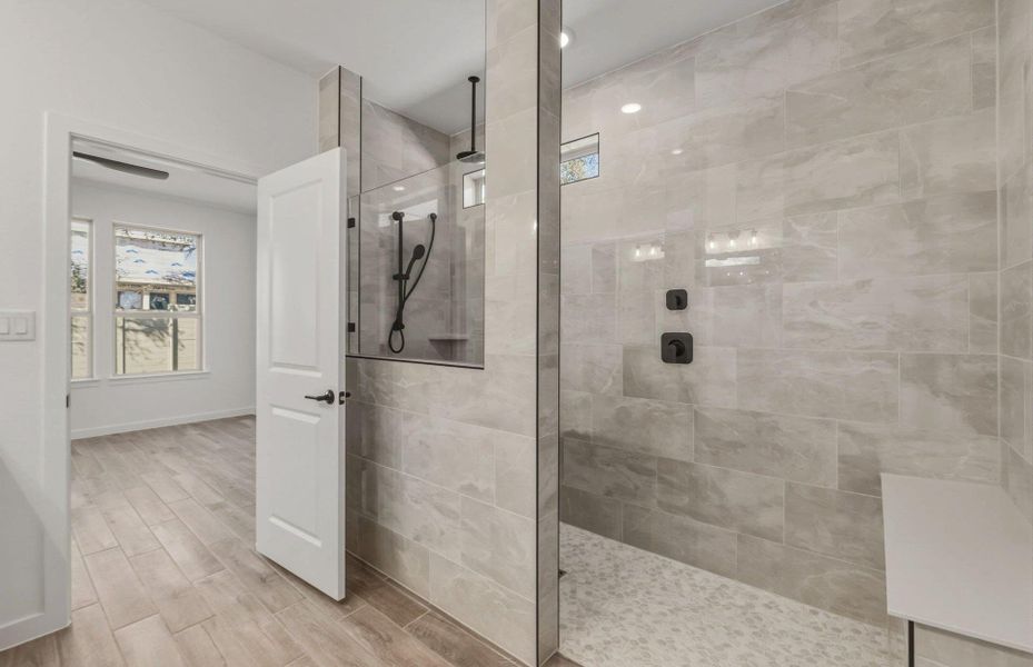 Furnished interior view inside a new home in Wolf Ranch, Georgetown (Image 11).