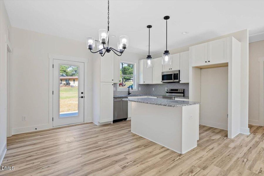 Copy of 07-303 N Willow -7