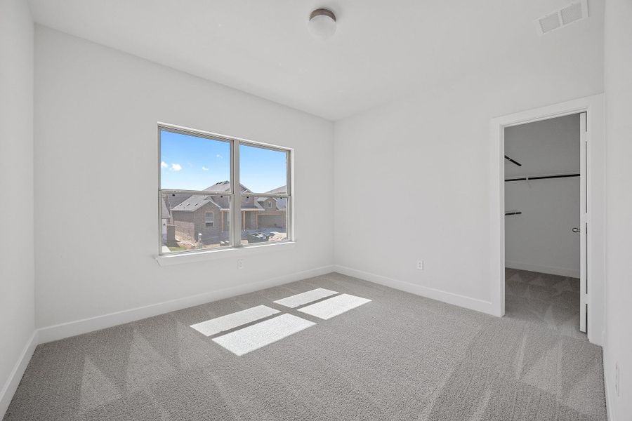 Spacious, unfurnished interior of a new home in Flora - 60', Hutto (Image 28).