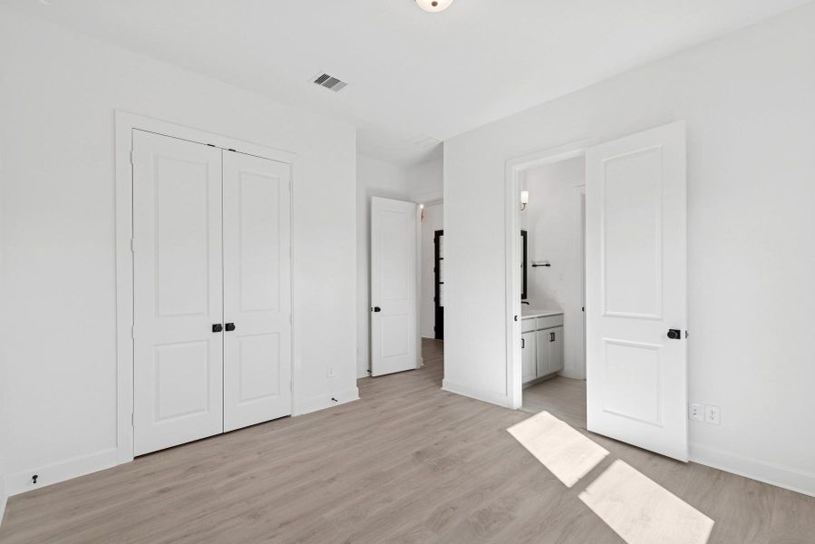 Spacious, unfurnished interior of a new home in The Highlands 55' - Encore Collection, Porter (Image 12). Spacious, unfurnished interior of a new home in The Highlands 55' - Encore Collection, Porter (Image 12).